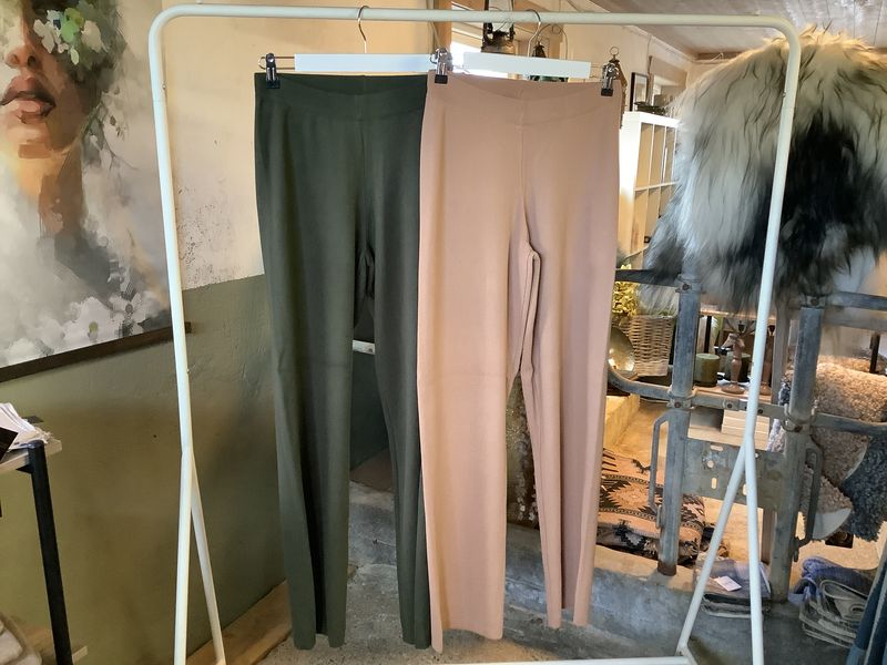 Knit trousers