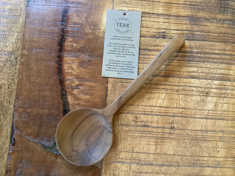 Teak salatskje